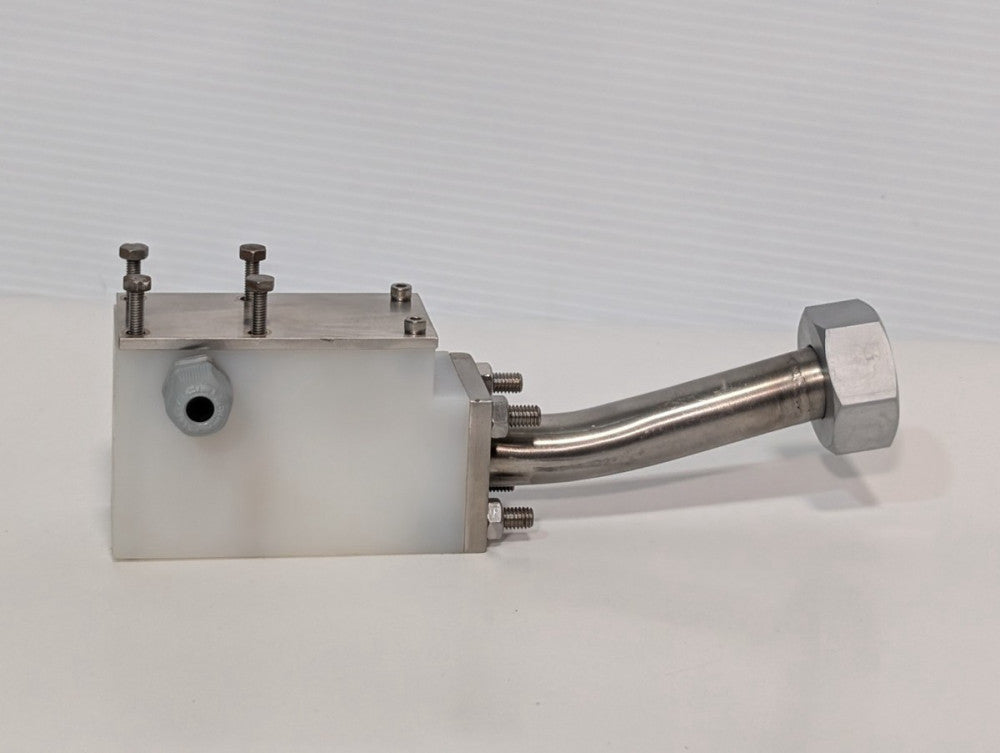 Unbranded Stainless Injector / Nozzle Assembly, UHMW Block, 1" FNPT