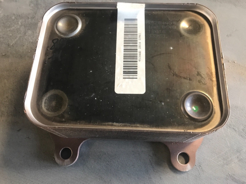 Genuine JOHN Deere oil cooler r528440