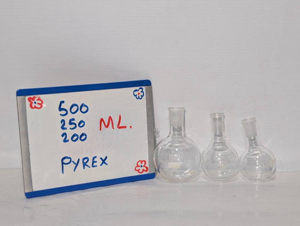 Lot of 3 Single Neck Round Bottom Boiling Flasks,  (2) Pyrex, (1) Kimax Kimble
