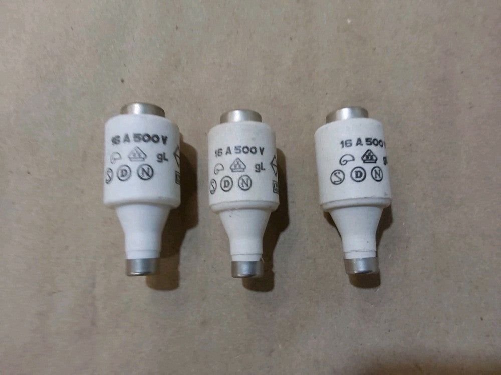 Kema Keur Ceramic Bottle Fuse 16A 500V - Lot of 3