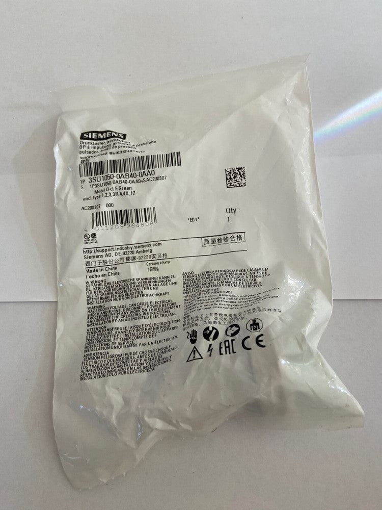 NEW SIEMENS Button Operation Head 3SU1050-0AB40-0AA0 Green