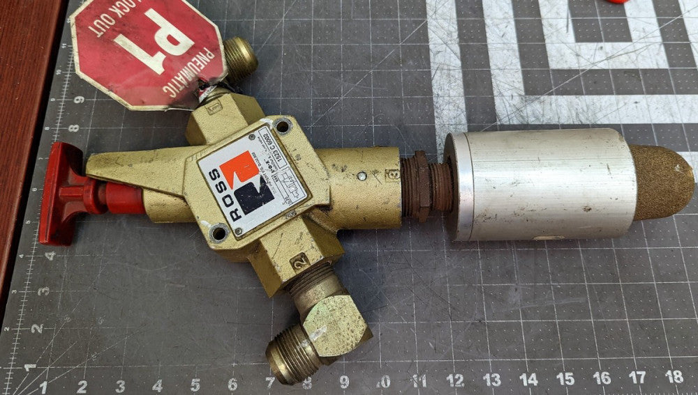 ROSS LOCKOUT & EXHAUST VALVE 1523C6002 WITH  MUFFLER [B5B3]