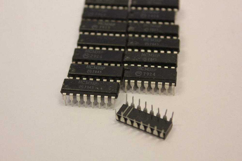 MOTOROLA 16 PIN  Dip-16 sockets MC3438P  NEW