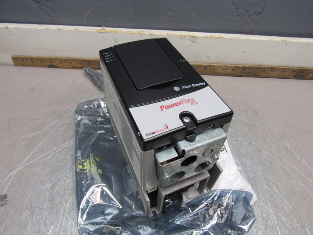 ALLEN BRADLEY POWERFLEX-70 20AD3P4A0AYNNNC0 SER-A 2HP 480V 3.4A REMAN W/REPORT