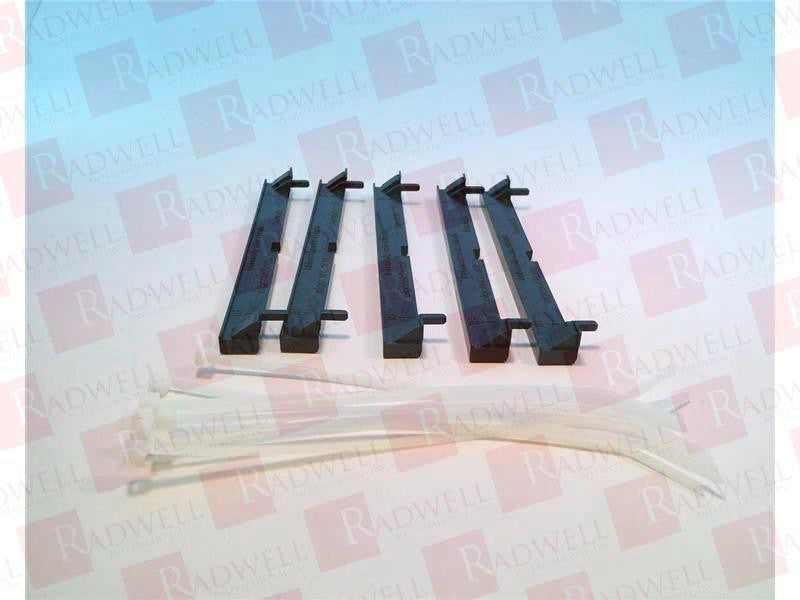 SIEMENS 6ES7393-4AA00-0AA0 / 6ES73934AA000AA0 (NEW IN BOX)