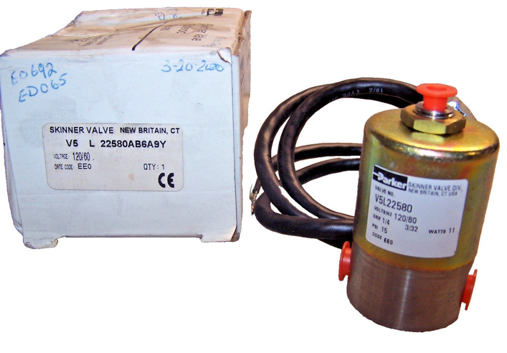 NEW PARKER SKINNER 1/4" SOLENOID VALVE 120 VAC 15 PSI  V5L22580 
