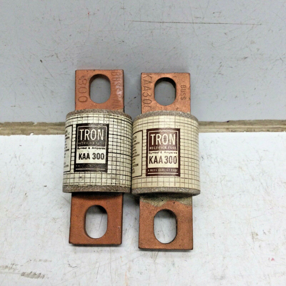 BUSSMANN BUSS TRON KAA 300 RECTIFIER FUSE 300 AMP 130V (LOT of 2)