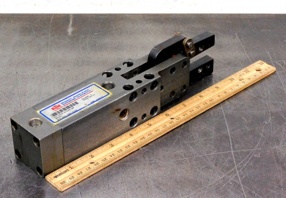 BTM Corporation PG-1500-S-105-BM Pneumatic Power Locking Clamping Cylinder USED