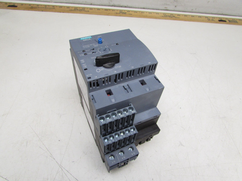SIEMENS SIRIUS SELF-PROTECTED MOTOR CONTROLLER 3RA6250-0EP30 32A 690V XLNT XLNT!