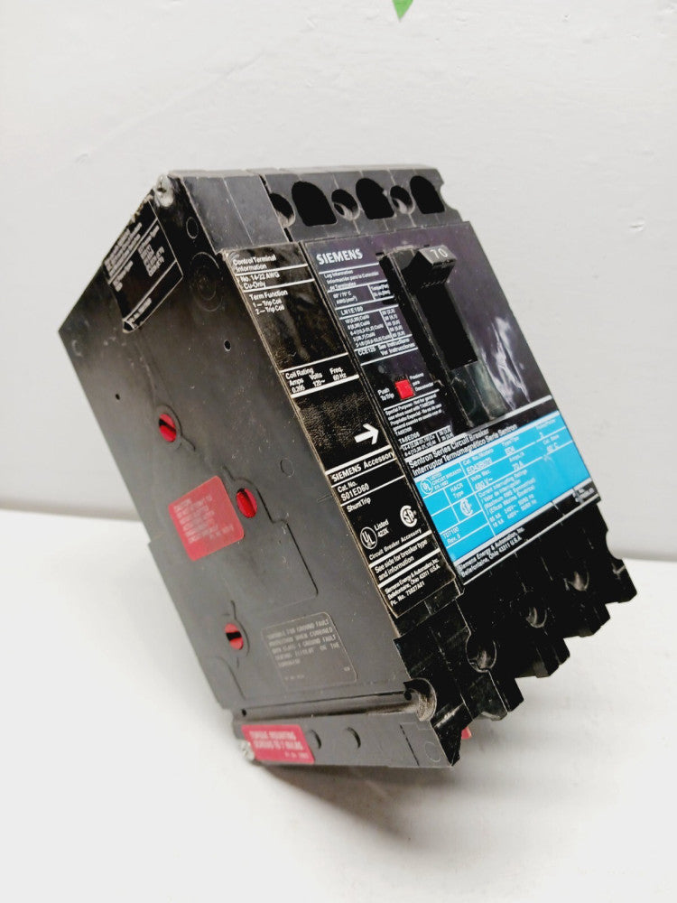 SIEMENS ED43B070 70 AMP CIRCUIT BREAKER 3 POLE 480 VAC W/ SHUNT TRIP (FLAW)