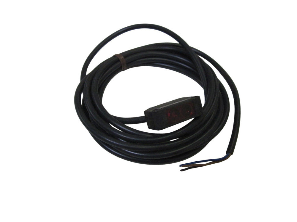 OMRON E3Z-B81 PHOTO SENSOR UNMP