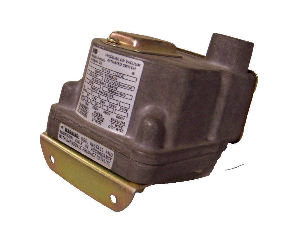 BARKSDALE D2T-A3Q24 PRESSURE/VACUUM ACTUATED SWITCH RANGE .03-3. PSI 480V