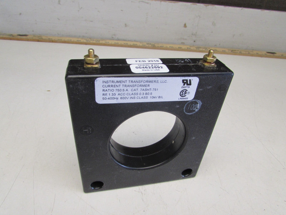 Instrument Tranformers 7ASHT-751 Current Transformer 50-400Hz 600V NEW NO BOX !!