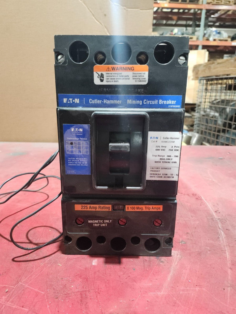 NEW NO BOX CUTLER HAMMER Circuit Breaker 3 POLE 225AMP 600V KAM3225M
