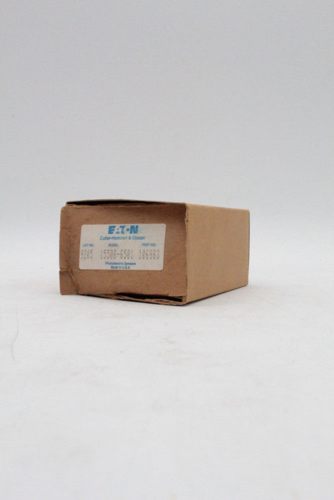 Eaton Cutler-Hammer 1550B-6501 Photoelectric Fiber Optic Sensor