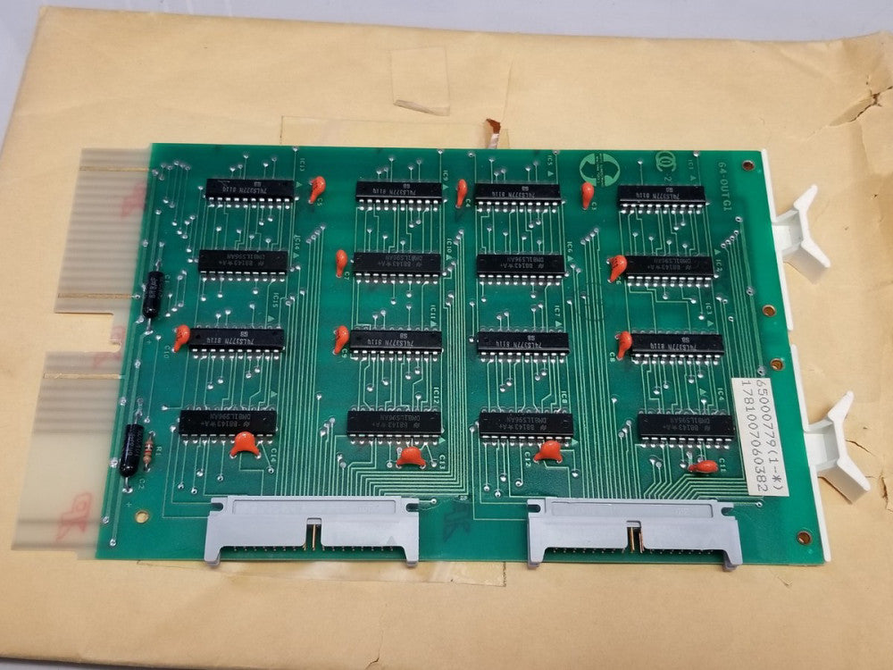 White Sunstrand PC Board model 65000779(1-*)