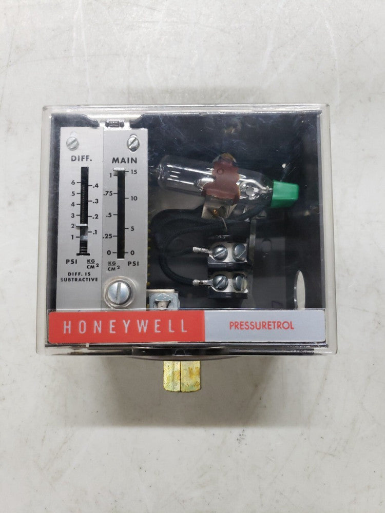 NEW Honeywell Pressuretrol L404 A 1354