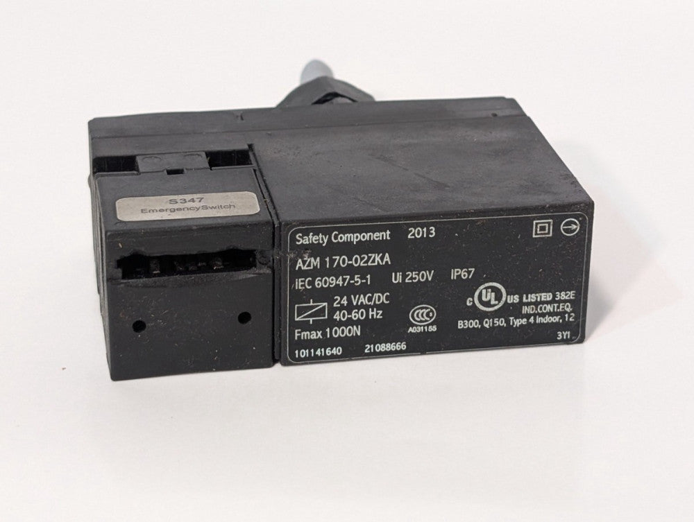 Schmersal AZM 170-02ZKA solenoid-controlled safety interlock switch, 24 VAC/DC