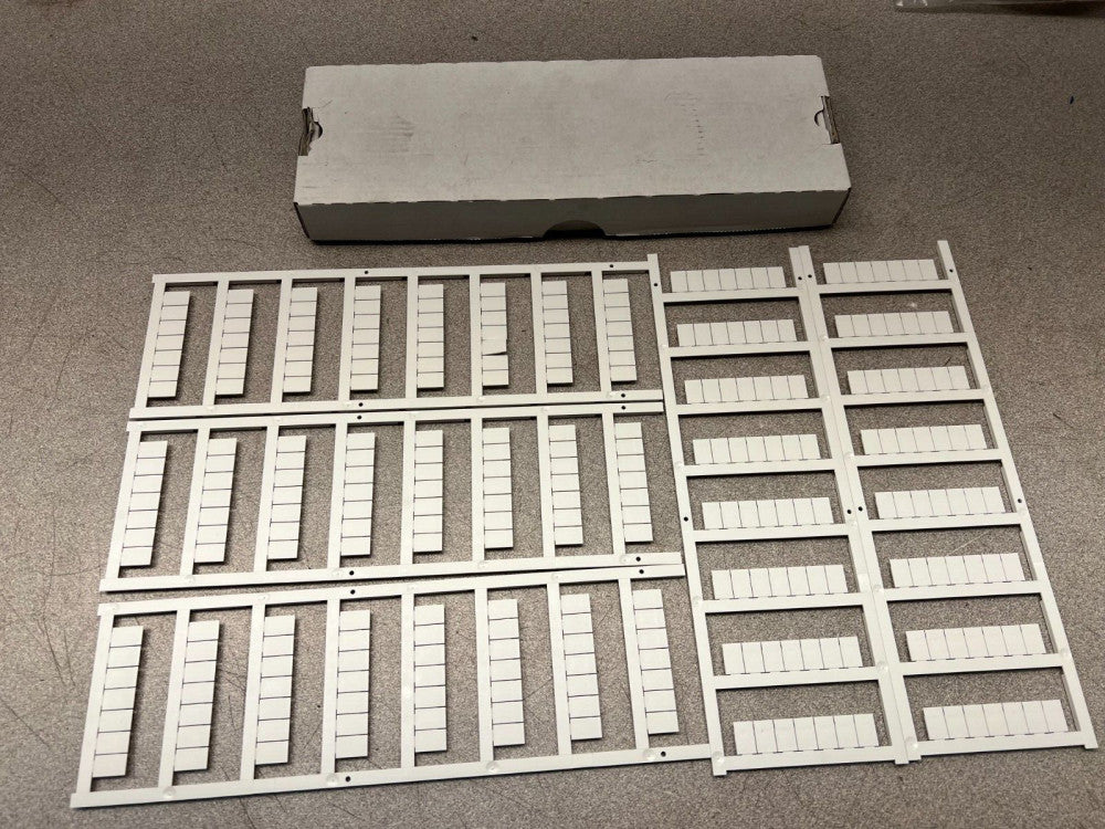 NEW BOX OF 5 ALLEN BRADLEY MARKER CARDS 1492-MS8X12 SERIES A 