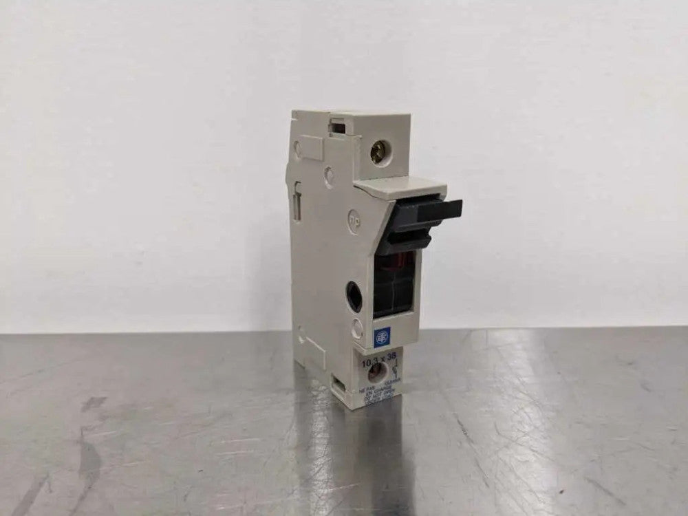 Telemecanique DF6-AB10 Fuse Holder w/ Tron FNQ-15 Time Delay Fuse
