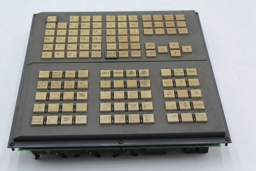 FANUC A02B-0236-C240 OPERATOR PANEL WITH A20B-8002-0020 INTERFACE