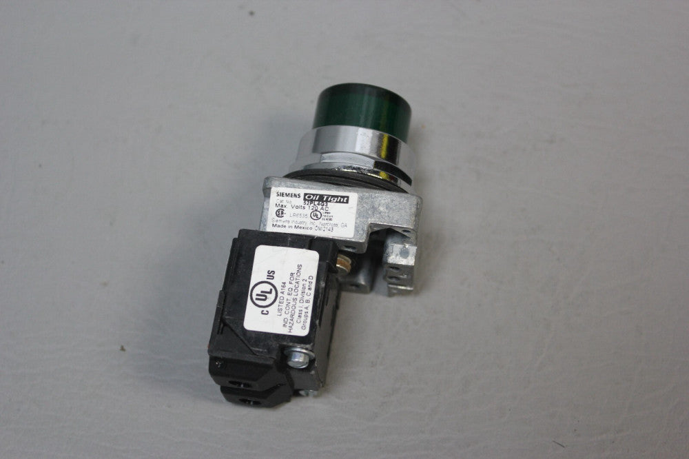 SIEMENS PILOT LIGHT SWITCH GREEN OIL TIGHT LED 52PL4G3