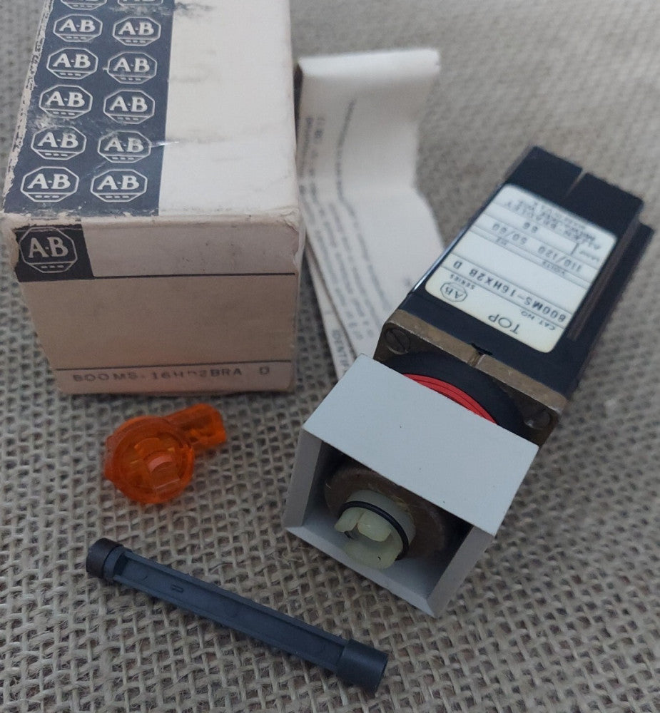 ALLEN BRADLEY 800MS-16HD2BRA Series D Selector Switch
