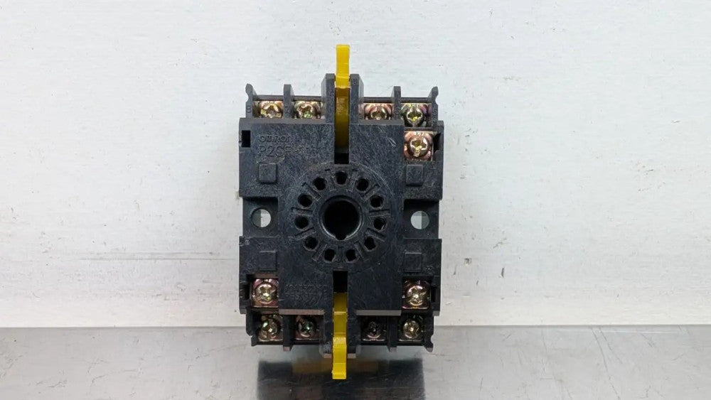Omron P2CF-11 Relay Socket Base 250VAC 10A