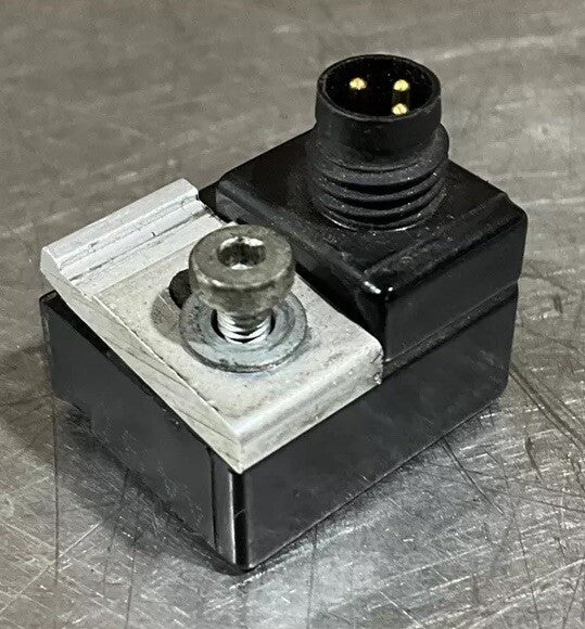 REXROTH 8940413982, 10-30VDC, 200 mA, NOS Surplus No Original Box