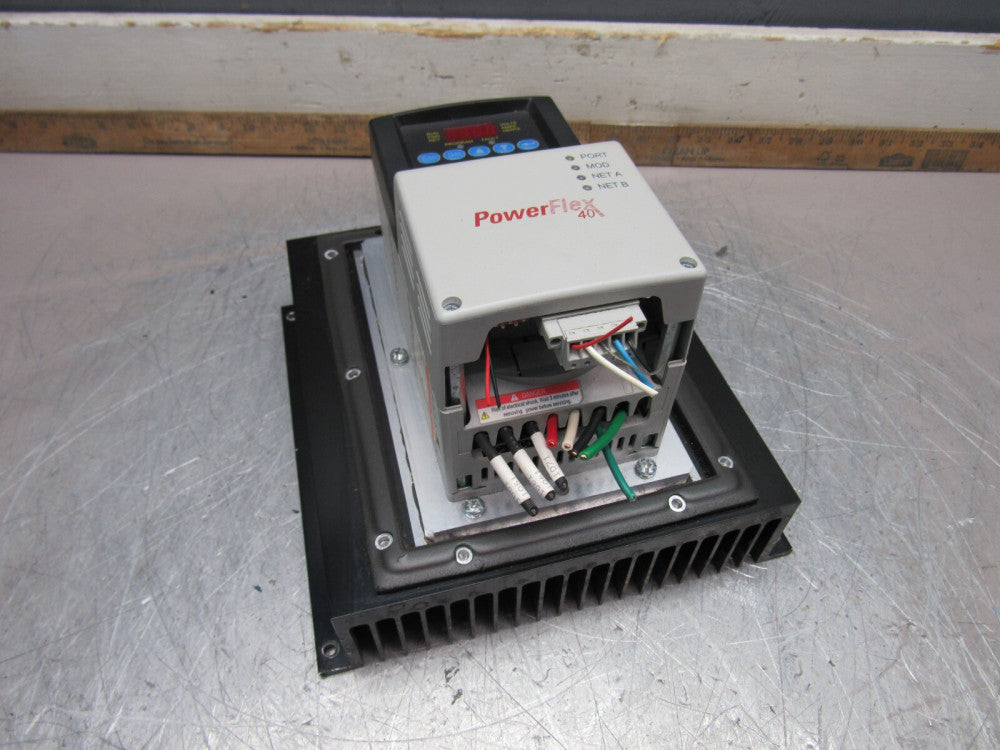 ALLEN BRADLEY POWERFLEX-40 22B-D6P0H204 3HP 380-480V SER-A DRIVE XLNT USED !!