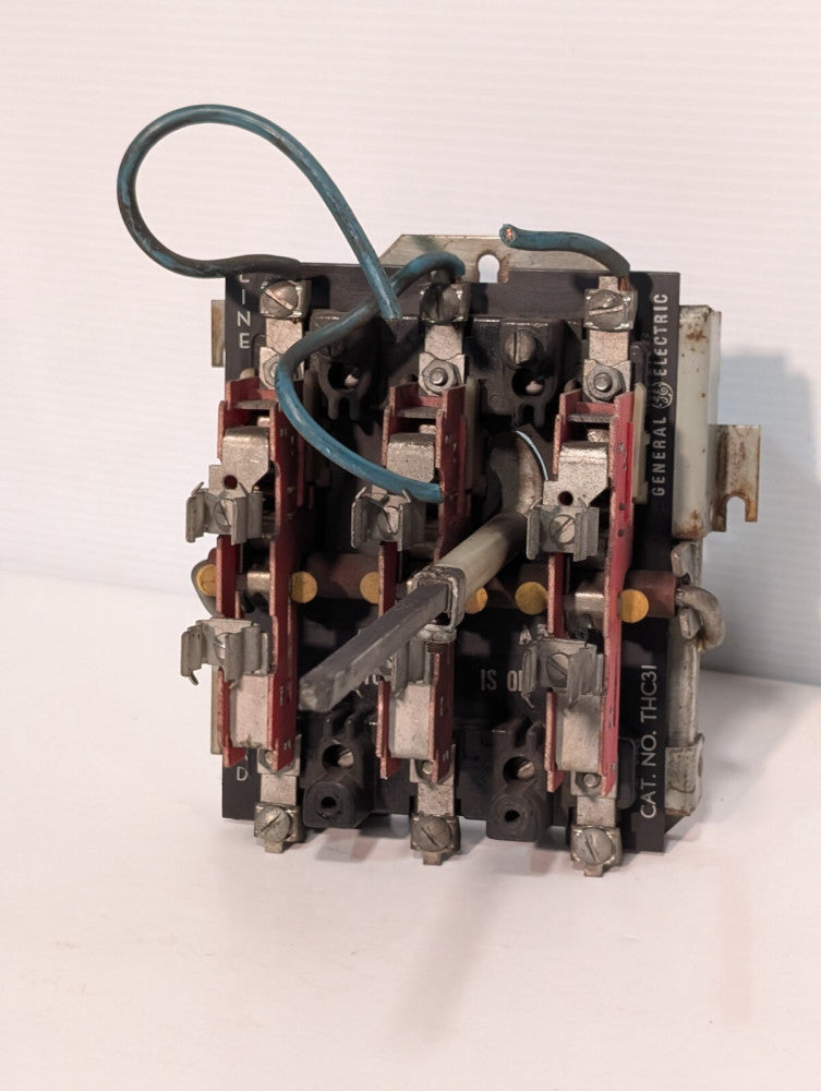 General Electric THC31 Fusible Safety Disconnect Switch
