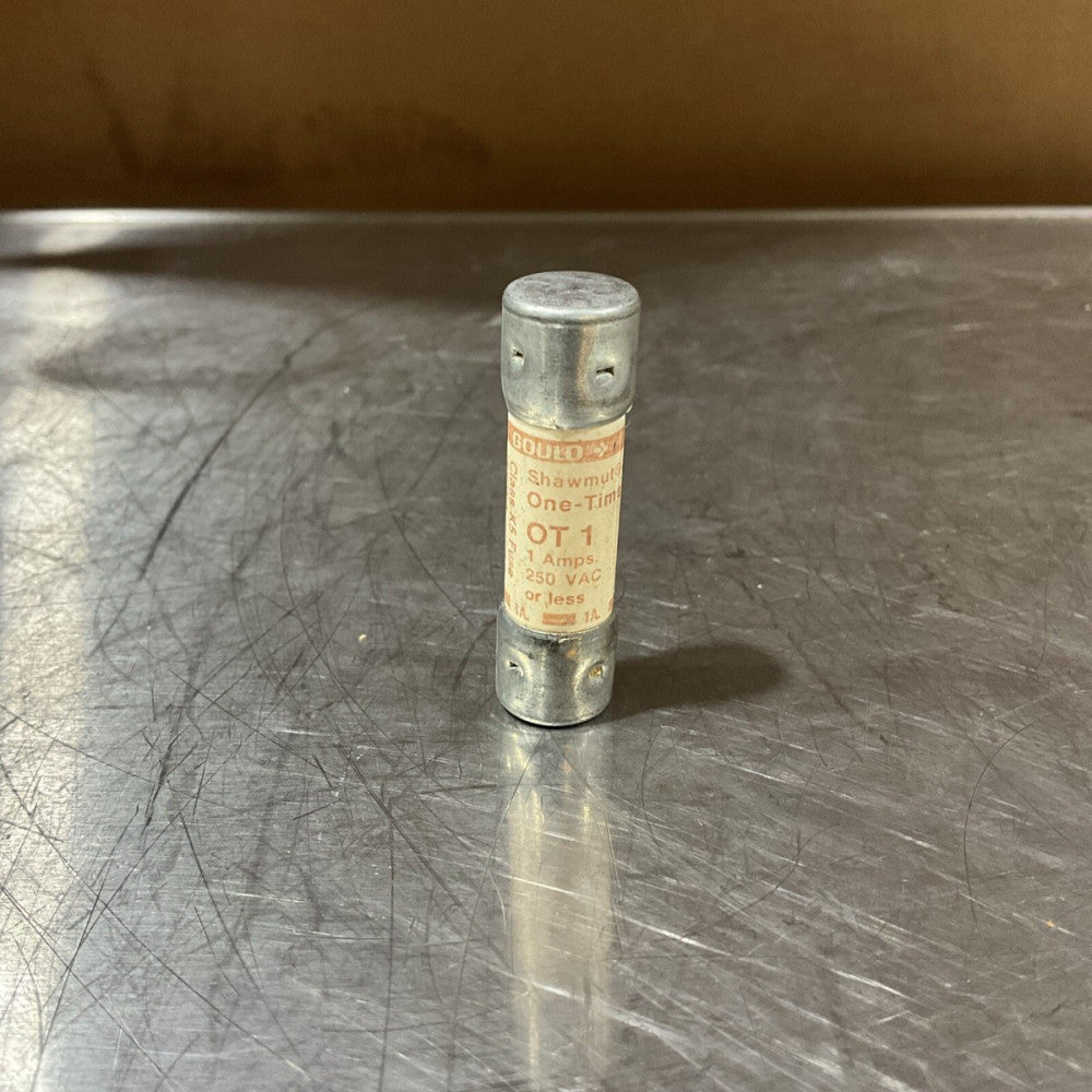 GOULD Fuse OT-1, 250VAC, 1 Amp, One-Time Fuse, NOS
