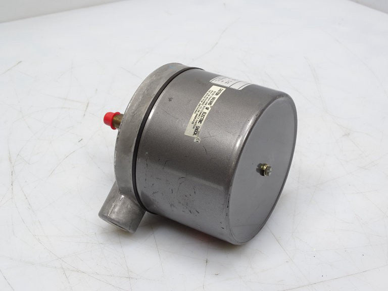 DWYER APWT-7021-153-33 SWITCH