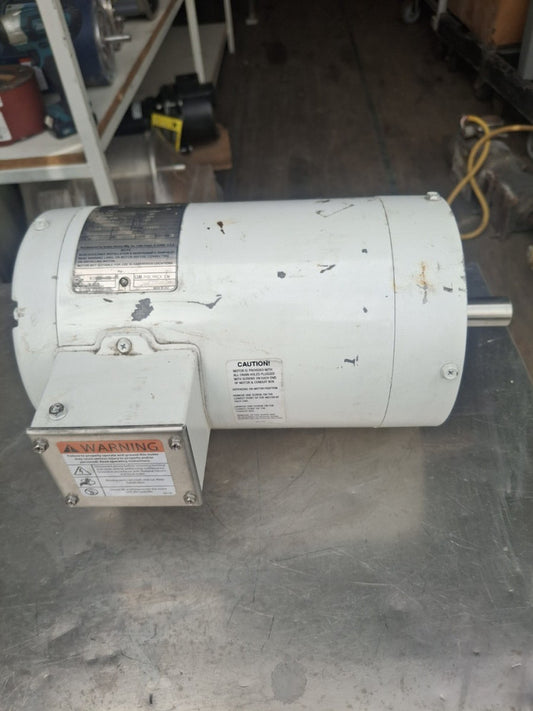 1TTB8 DAYTON  1-1/2 HP Washdown Motor, 1740 RPM, 208-230 Volts, 3 phase