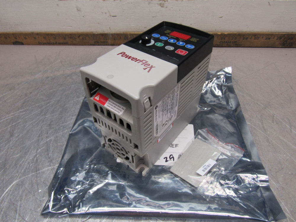 ALLEN BRADLEY POWERFLEX-4 22A-D4P0N104 SER-A 2HP 480V 4AMP REFURBISHED BY ATS !!