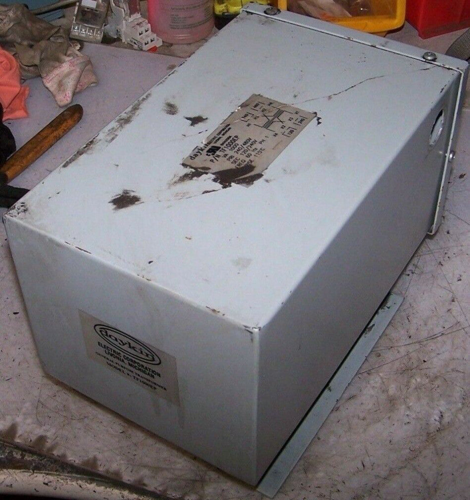 DAYKIN 1 KVA WALL MOUNT TRANSFORMER 240/480 HV 120/240 LV 1 PHASE  TA1001EP