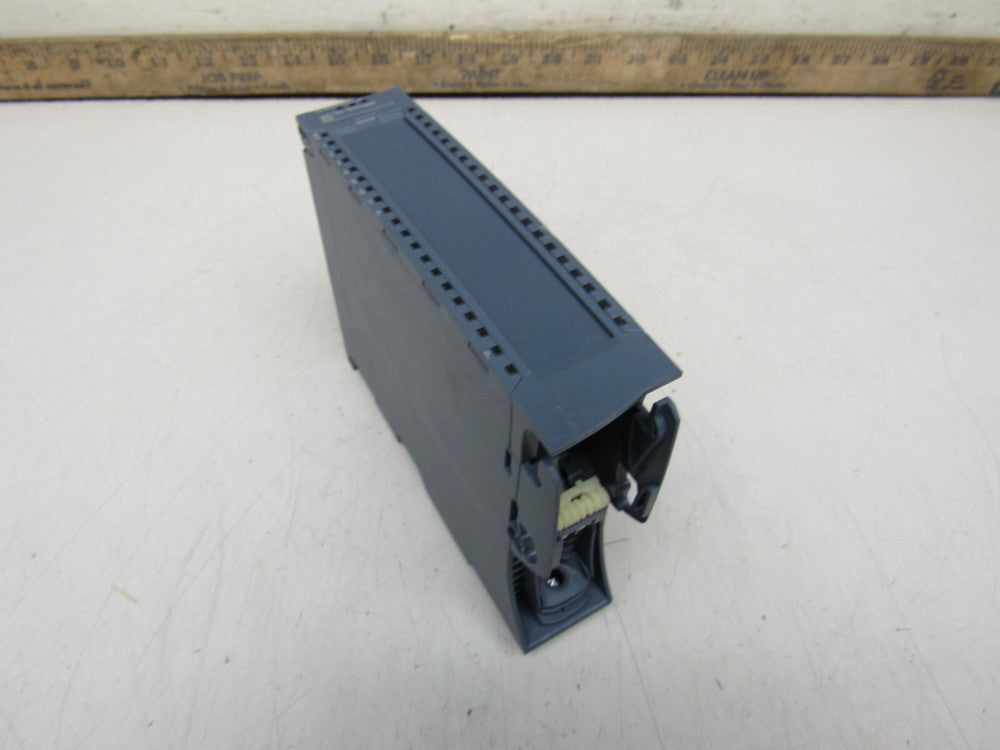 SIEMENS SIMATIC S7-1500 6ES7522-1BF00-0AB0 DQ8x24VDC/2A HF XLNT USED TAKEOUT M/O