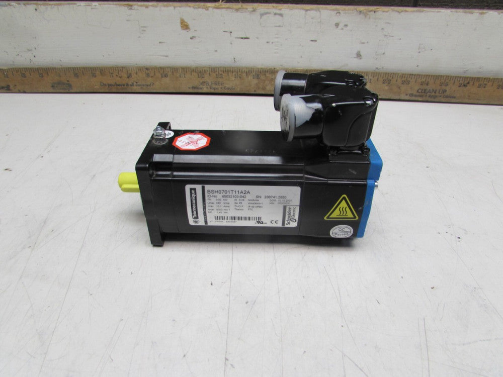 SCHNEIDER ELECTRIC BSH0701T11A2A , SERVO MOTOR, 480V, 8k RPM,N/NIB! MAKE OFFER!