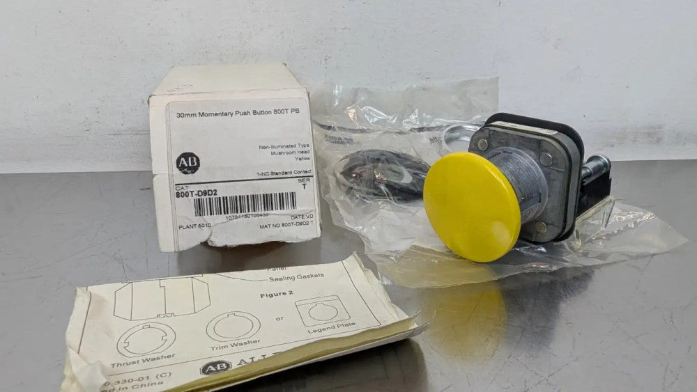Allen-Bradley 800T-D9D2 Non-Illuminated Mushroom Head Push Button Ser T 1NC Yell