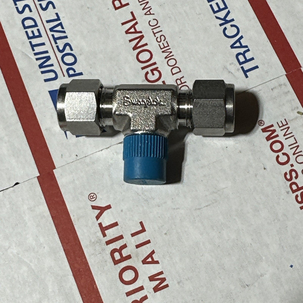New Swagelok 3/8"  Stainless Steel 1/4” Male NPT Branch  Tee SS-600-3TTM