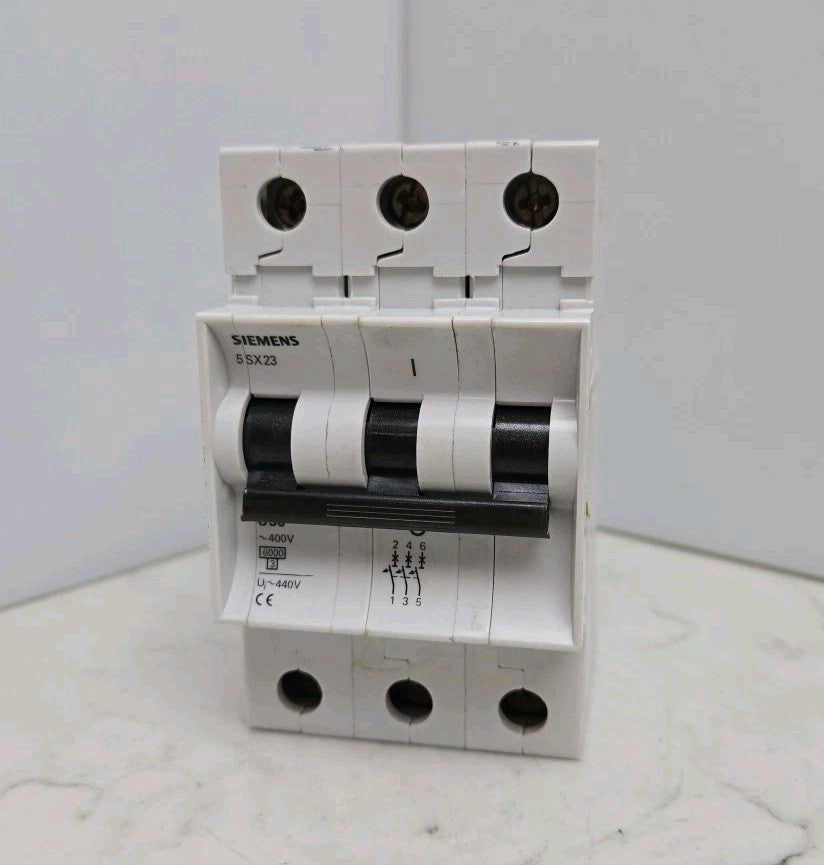 Siemens 5SX23-C30 Circuit Breaker 30A Amps 400V 3-Pole