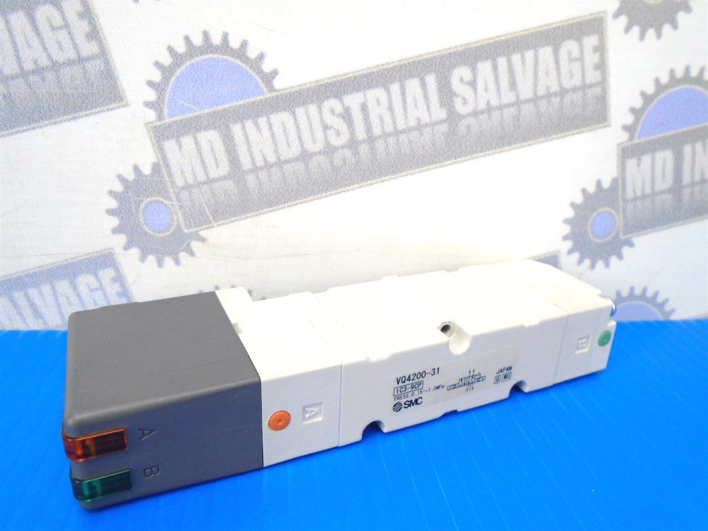 SMC - VQ4200-31 - 4-Way / 5-Port / 2-Position - VQ SOLENOID VALVE - 110V (NEW)