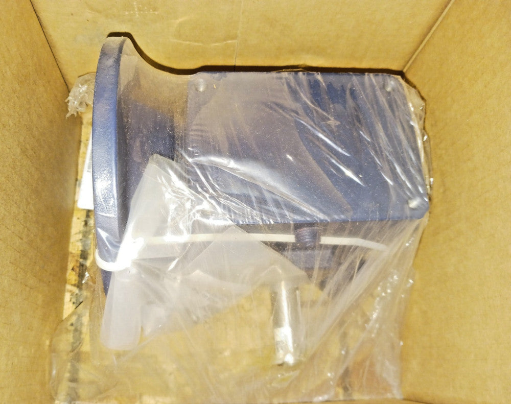 New Grove 20:1 Ratio Gear Reducer 56 Frame Torque 518 In-Lbs  GR-TMQ-815-20-R-56