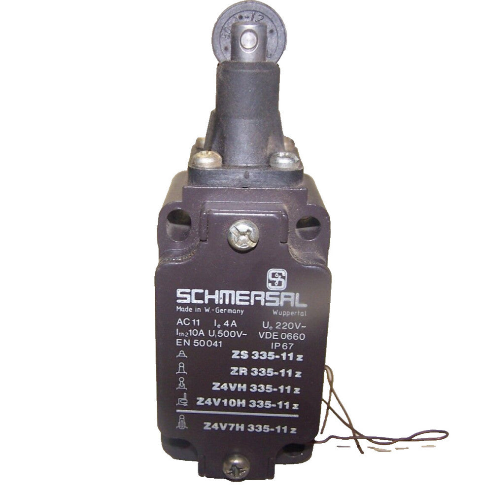 NEW SCHMERSAL ROLLER LIMIT SWITCH 4 AMP 220 VAC  ZR322-11Y