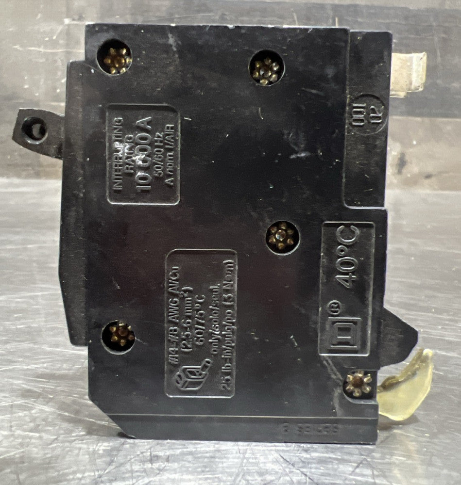 Square D QOT1515 Tandem Twin 15 Amp Mini Circuit Breaker with hook Nos Surplus