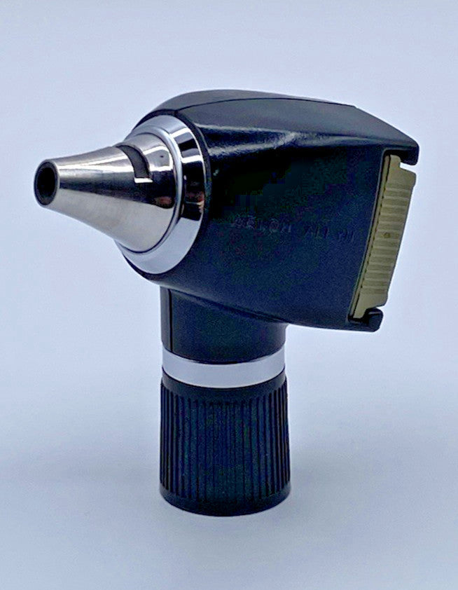 Welch Allyn Otoscope with HPX Halogen Lamp (25020) Tested and Working