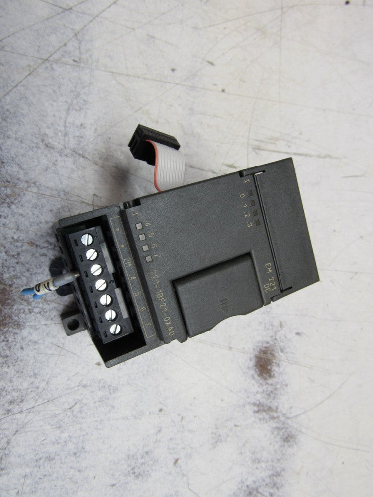 SIEMENS 6ES7221-1BF21-0XA0 EM221 DC EXPANSION MODULE NICE USED TAKEOUT !!
