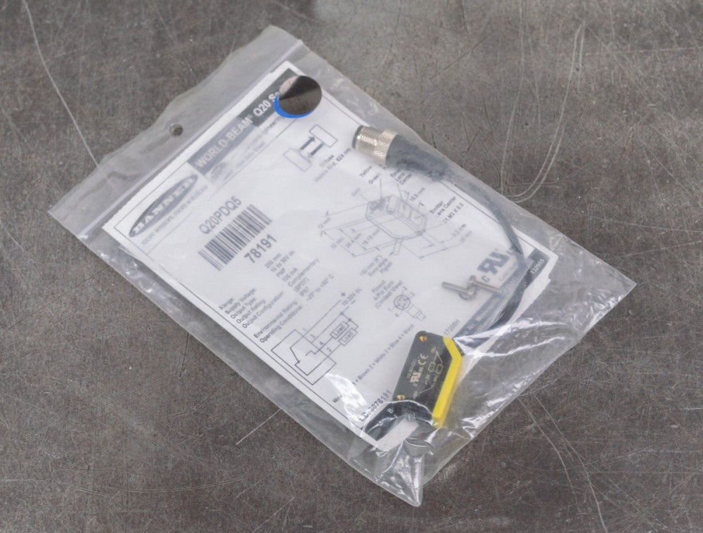 Banner Q20PDQ5 WORLD-BEAM Q20 Diffused Light Optical Photo Sensor