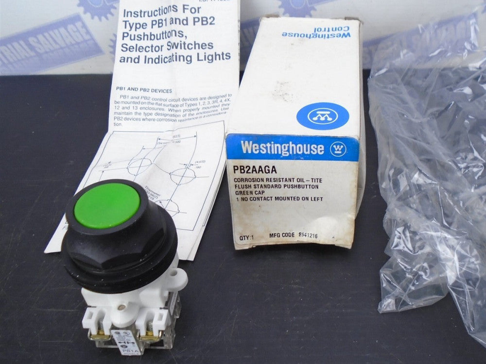 WESTINGHOUSE - PB2AAGA - Momentary GREEN Push Button OIL-TITE SWITCH - (NEW)