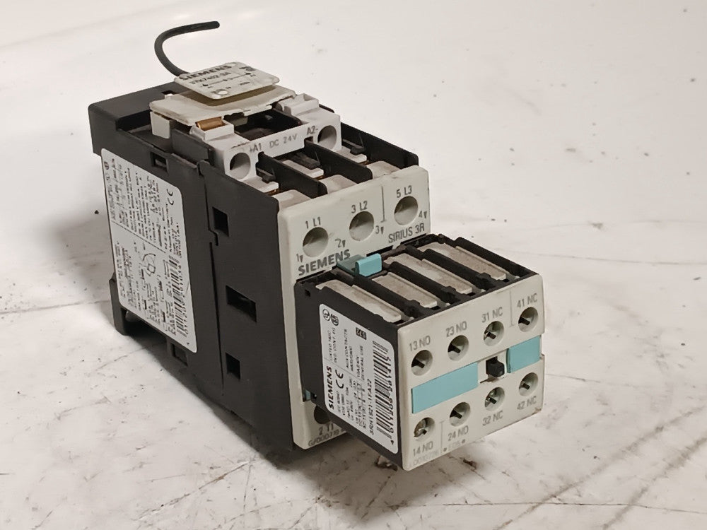 Siemens 3RT1024-1B Sirius 3R Contactor with 3RH1921-1FA22 Auxiliary Contactor